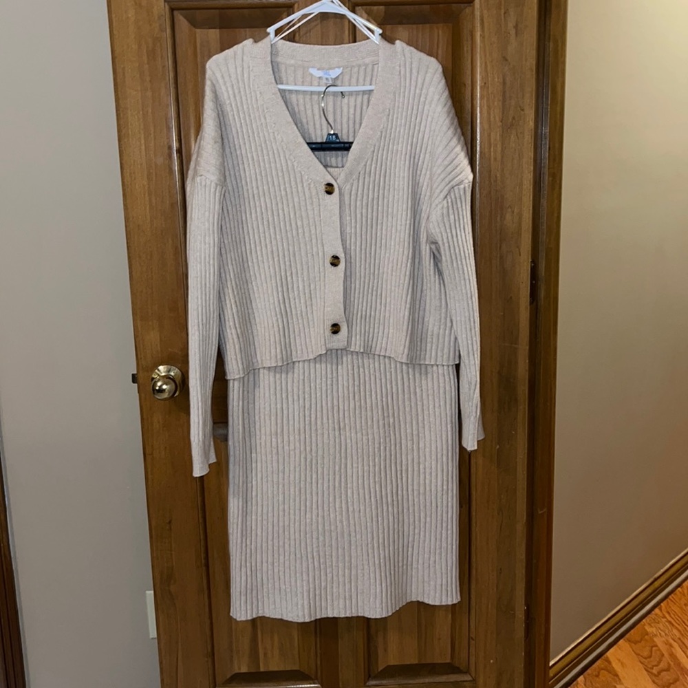 Time and Tru Cream/Beige Knit Cropped Sweater & Maxi Skirt Set